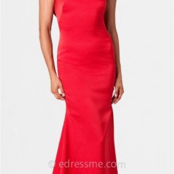 JS Collections Dresses & Skirts - Elegant long dress . I wore once for my daughter’s wedding .